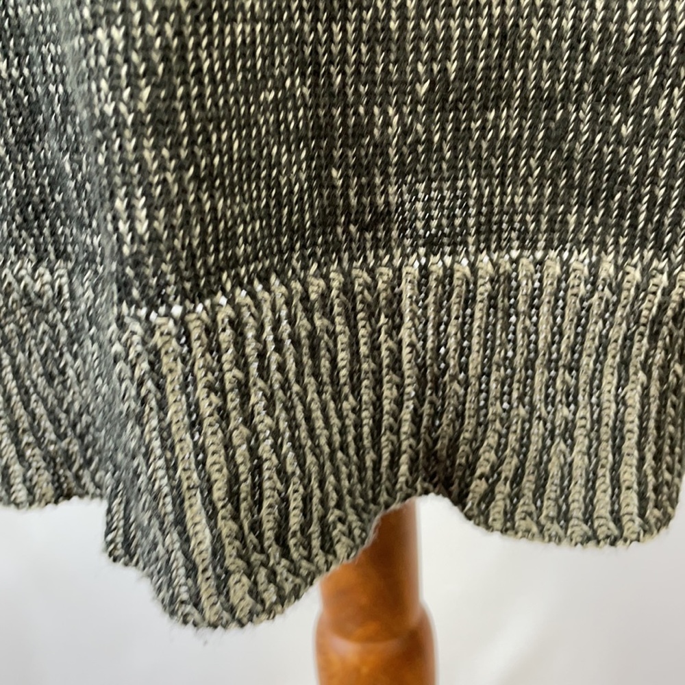 Romeo & Juliet Couture Black and Gray Fringe Sweater Dress - Size Small - Picture 4 of 12